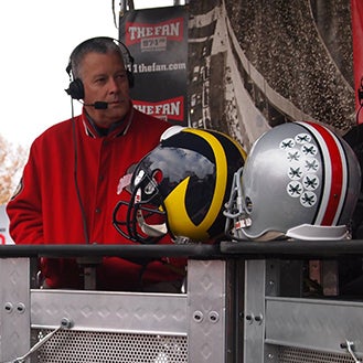 More Info for Entertainment Is LIVE In Van Wert: Buckeye Fans Meet The Man Behind The Voice